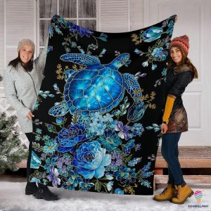 Sea Turtle Gift Turtle With Flowers And Ocean Blanket Blanket and Quilt Blanket HG